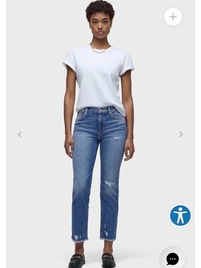 Hudson NWT Nico Mid-Rise Straight Crop Jean